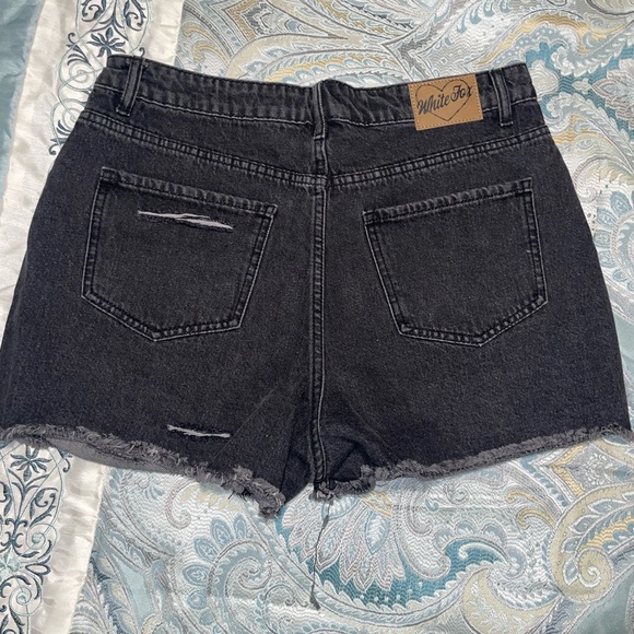 White Fox Boutique Black Distressed High-Rise Denim Shorts - Picture 2 of 3